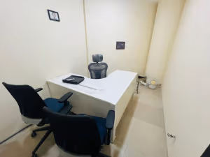 10 Person Private Office