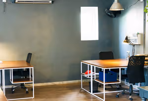 3 Person Coworking Desk