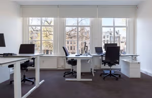 1 Person Private Office