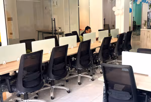 12 Person Dedicated Desk
