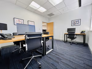 3 Person Private Office