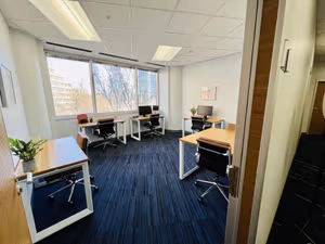 5 Person Private Office