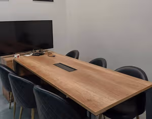 1 Person Coworking Desk