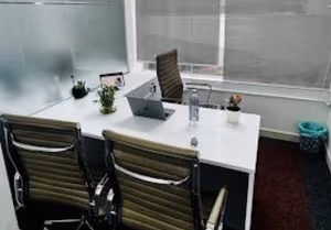 4 Person Coworking Desk