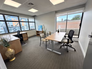 3 Person Private Office