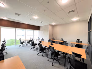 11 Person Private Office