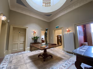 5 Person Private Office