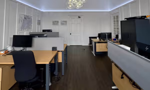 4 Person Private Office
