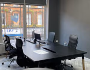 5 Person Private Office