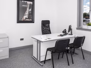 4 Person Private Office