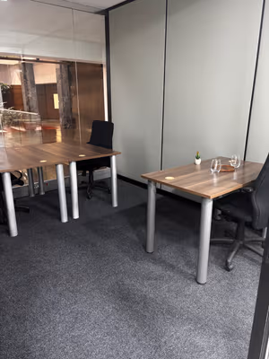1 Person Private Office