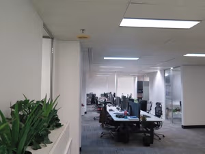 5 Person Coworking Desk