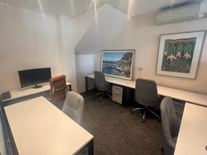 1 Person Sublet Office