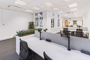 10 Person Private Office