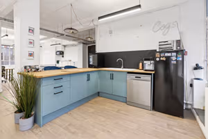 24 Person Enterprise Suite