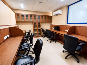 1 Person Private Office
