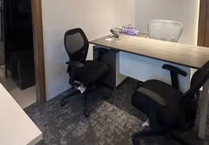 5 Person Private Office