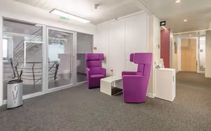 23 Person Private Office