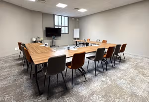 8 Person Private Office