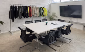 4 Person Private Office