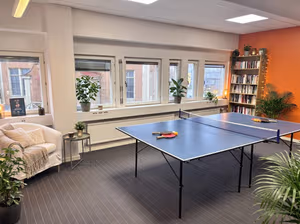 10 Person Private Office
