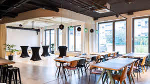1 Person Coworking Desk