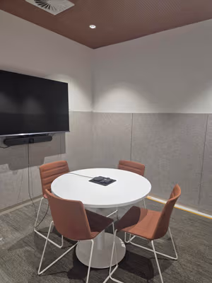 12 Person Shared Office