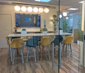 5 Person Coworking Desk