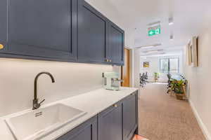10 Person Private Office