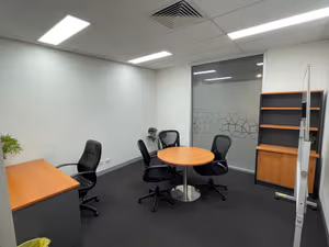 5 Person Private Office