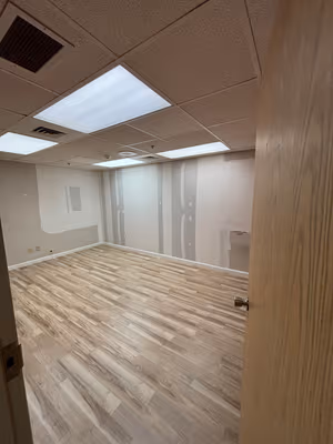1 Person Private Office
