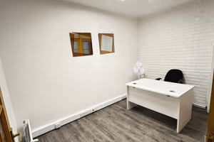 4 Person Private Office