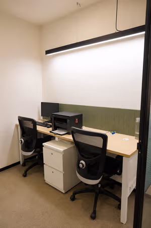 3 Person Coworking Desk