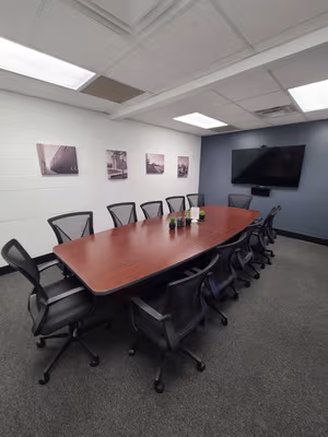 1 Person Shared Office