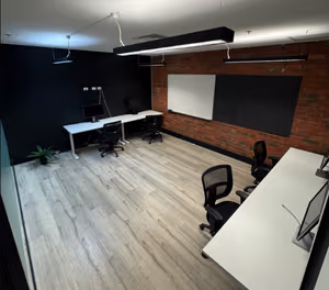 3 Person Private Office