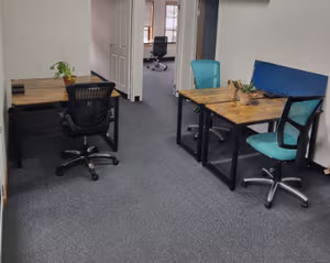 4 Person Private Office
