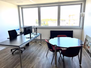 14 Person Private Office