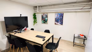12 Person Private Office