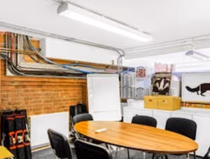 28 Person Enterprise Suite