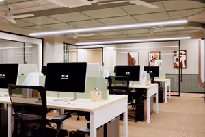 21 Person Private Office