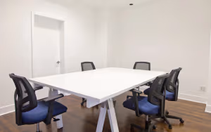 5 Person Coworking Desk