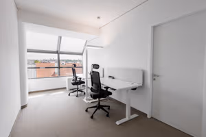 4 Person Private Office