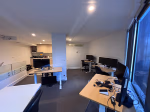 4 Person Private Office