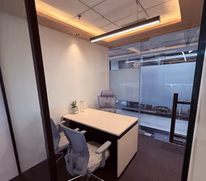 9 Person Private Office