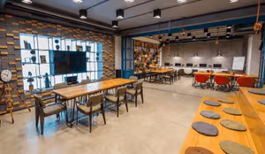 1 Person Coworking Desk