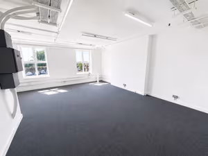 4 Person Private Office