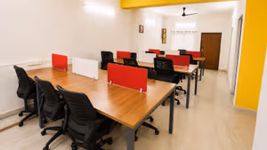 20 Person Coworking Desk