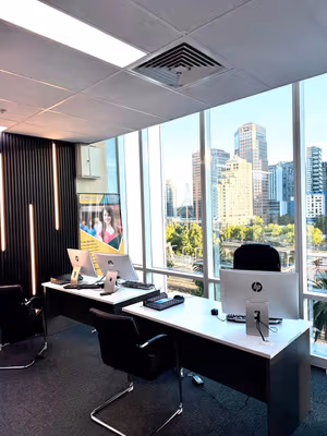 1 Person Shared Office