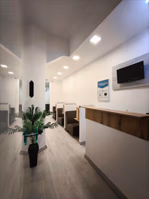 5 Person Shared Office
