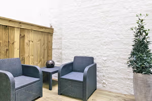 5 Person Private Office